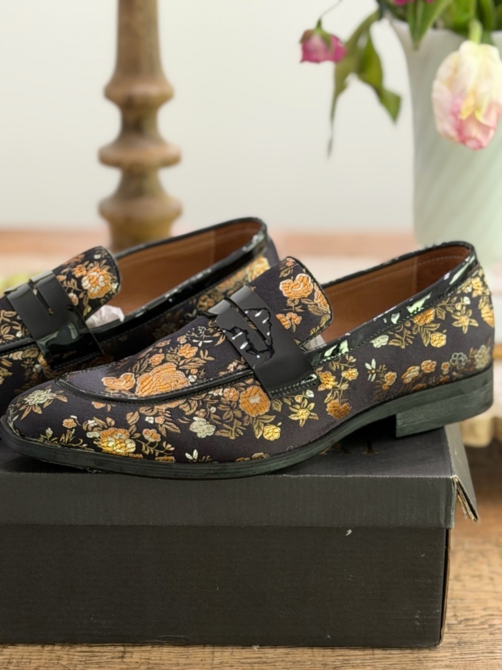 Floral Pattern Black Men's Slip-On Loafers